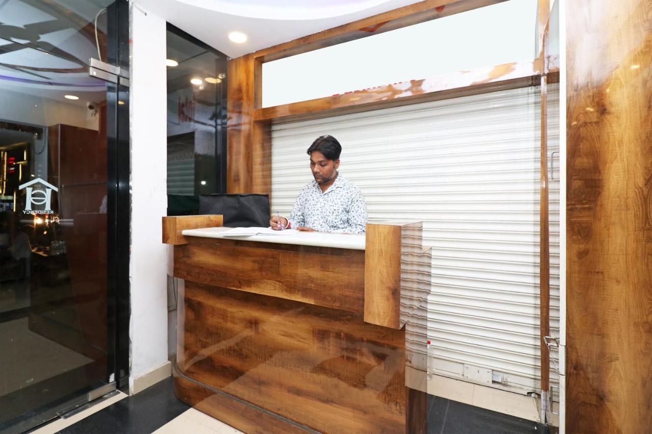 Oyo 1021 Hotel Gayatri Residency Tirath Exterior photo