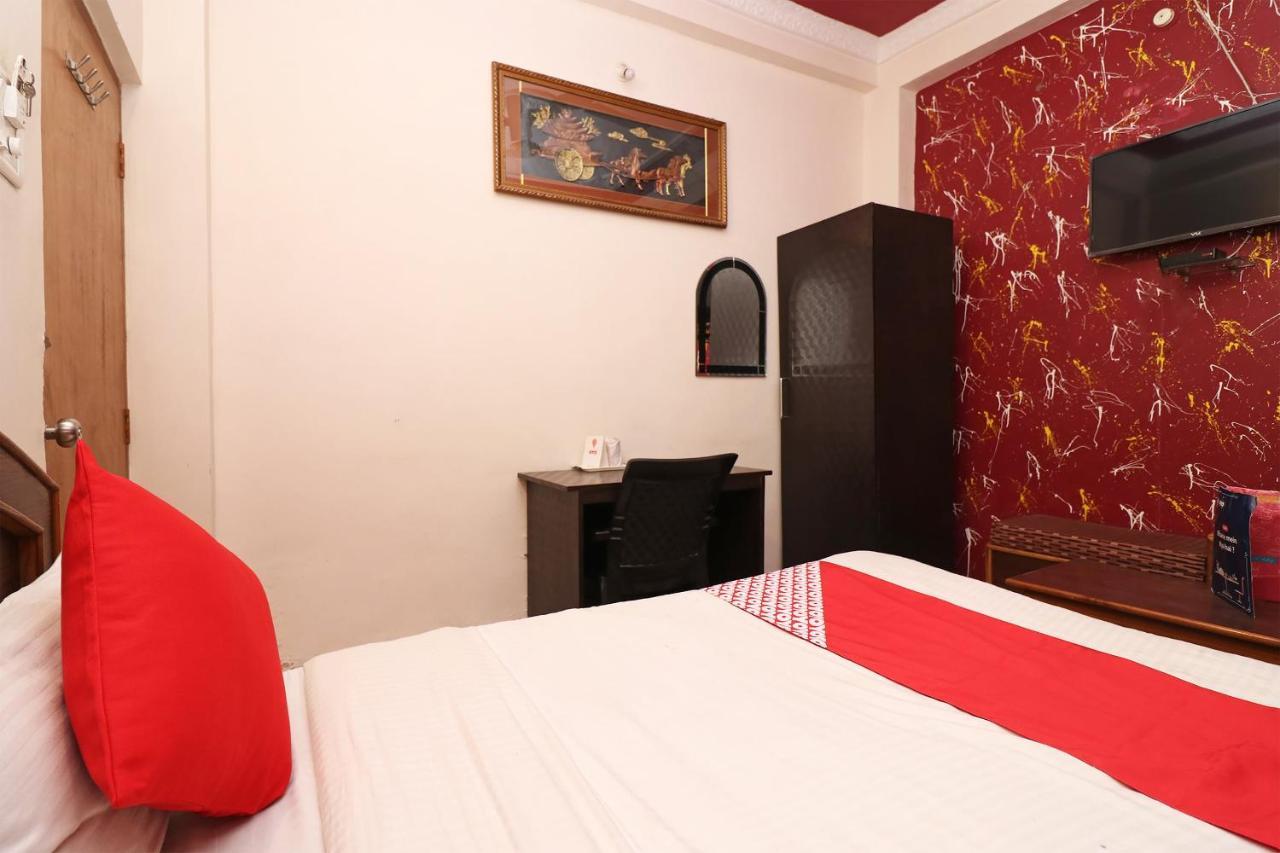 Oyo 1021 Hotel Gayatri Residency Tirath Exterior photo